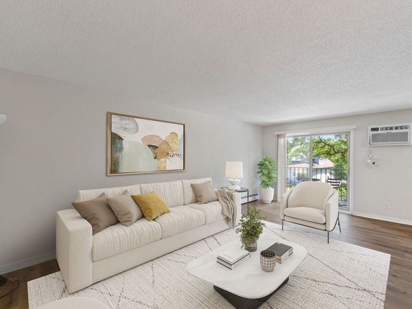 3540 Hennepin Avenue S, Unit 218, Minneapolis, MN 55408