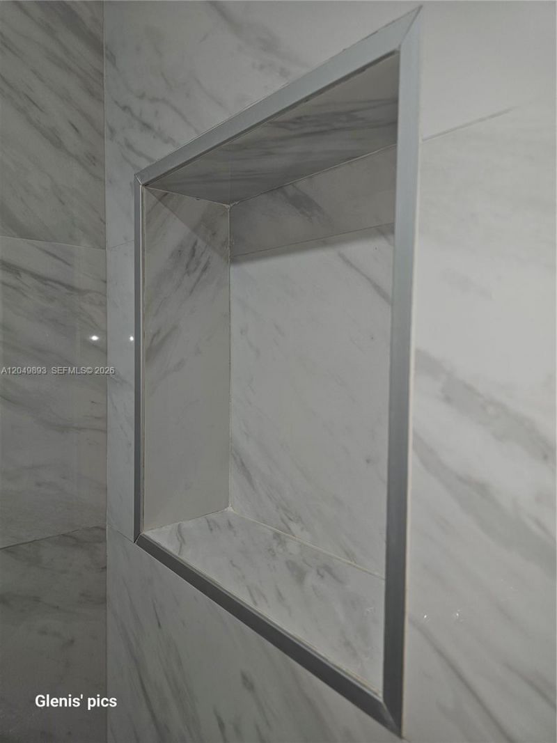 20400 W Country Club Dr , Unit 204, Aventura, FL 33180 Photo