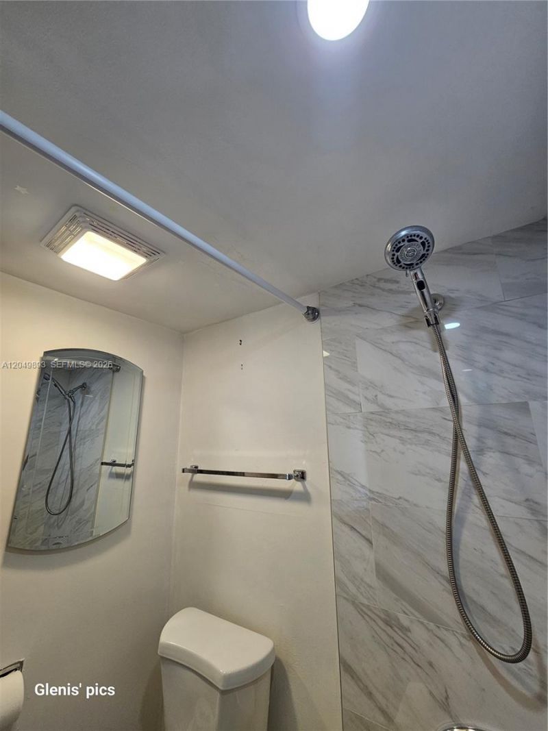 20400 W Country Club Dr , Unit 204, Aventura, FL 33180 Photo