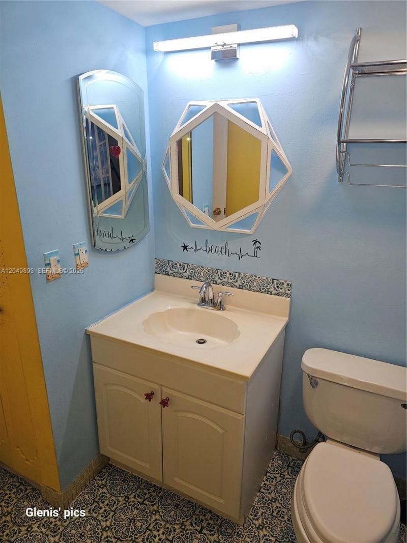 20400 W Country Club Dr , Unit 204, Aventura, FL 33180 Photo