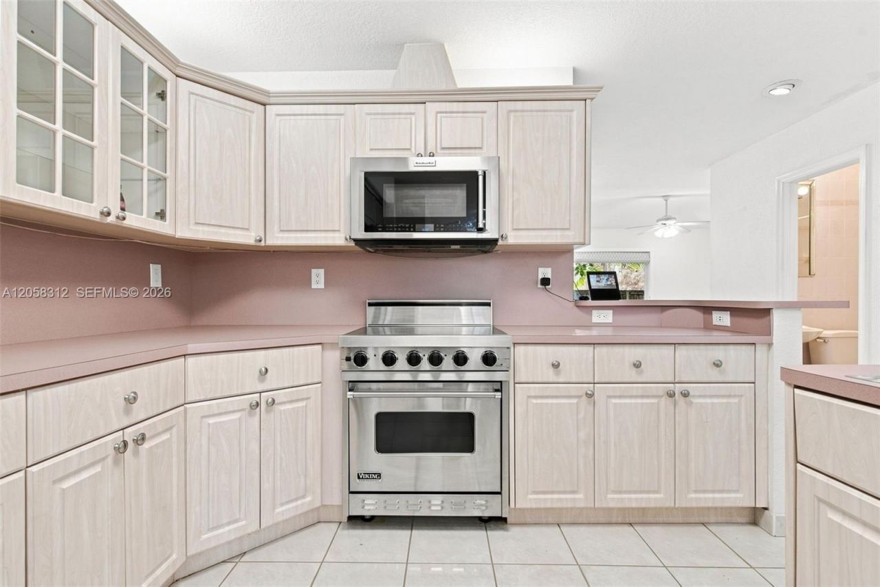 701 Westward Dr, Miami Springs, FL 33166 Photo