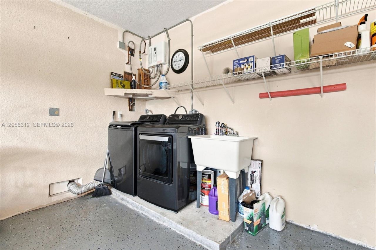 701 Westward Dr, Miami Springs, FL 33166 Photo