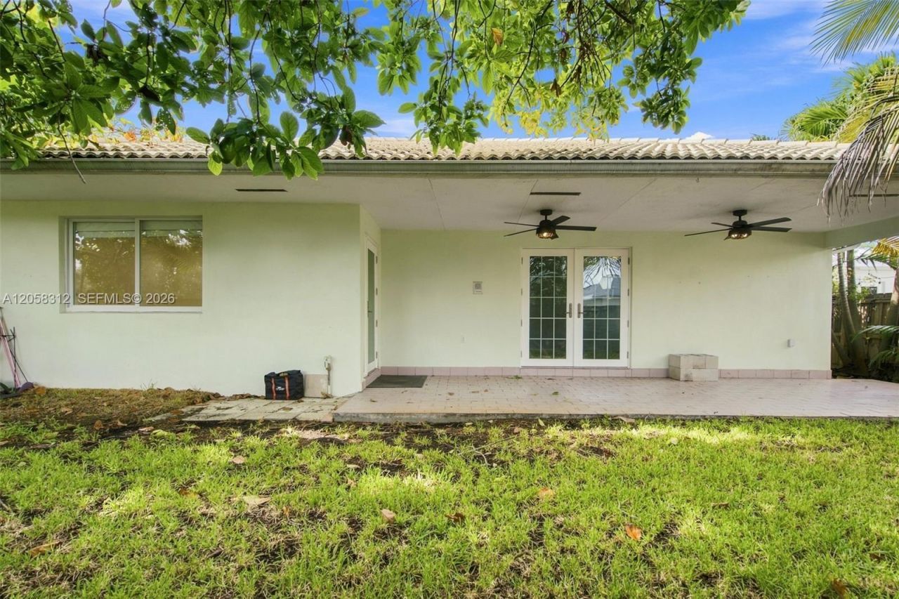 701 Westward Dr, Miami Springs, FL 33166 Photo