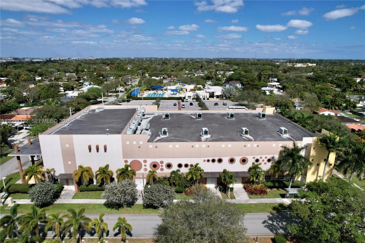 701 Westward Dr, Miami Springs, FL 33166 Photo