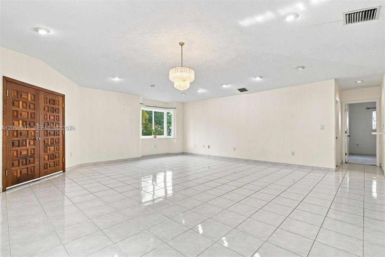 701 Westward Dr, Miami Springs, FL 33166 Photo