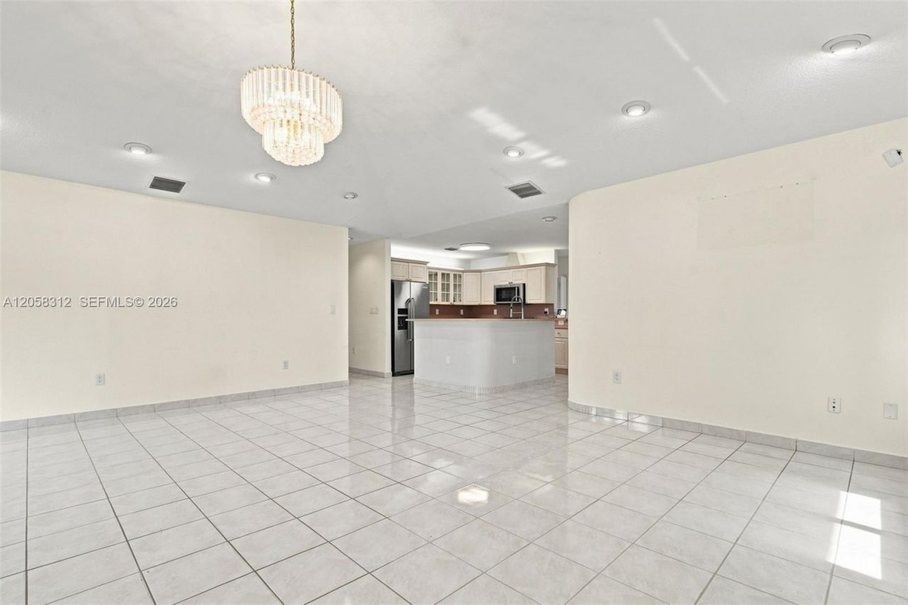 701 Westward Dr, Miami Springs, FL 33166 Photo