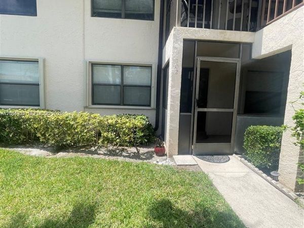 7250 Golf Colony Ct , Unit 102, Lake Worth, FL 33467