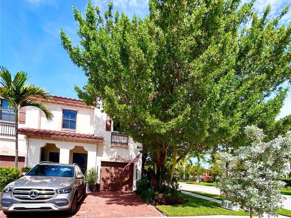 17506 SW 153rd Ct , Miami, FL 33187