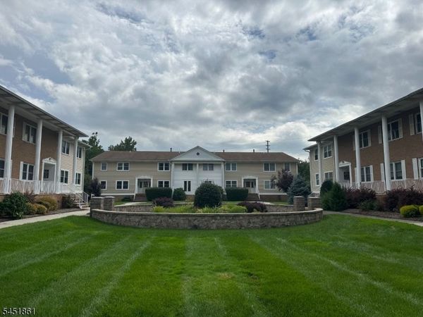 105 Newark Pompton Tpke, Unit 13B, Pequannock, NJ 07440