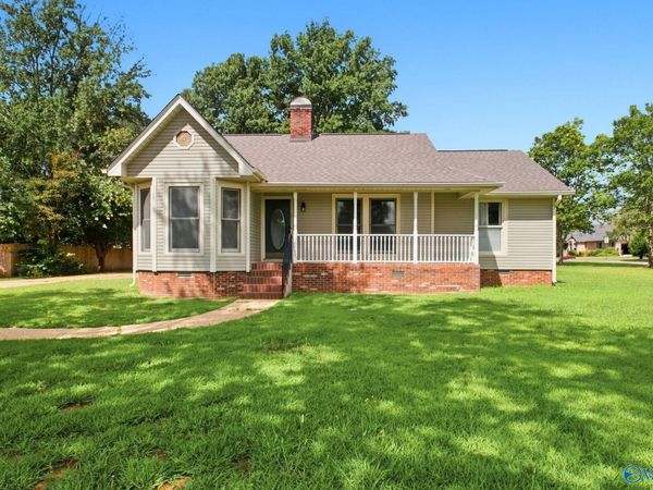 14767 Woodland Road, Athens, AL 35613