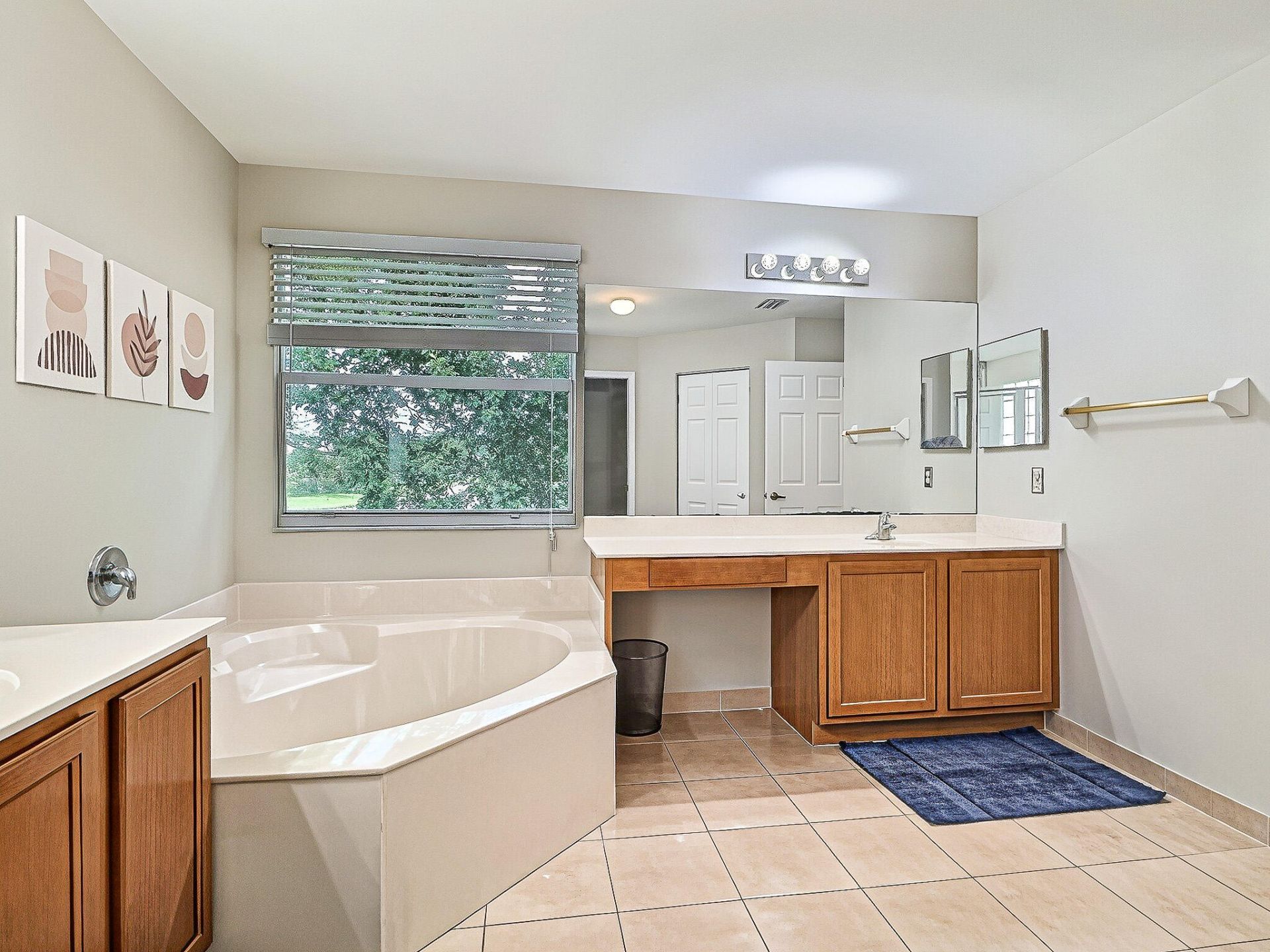 6427 Adriatic Way, West Palm Beach, FL 33413 Photo