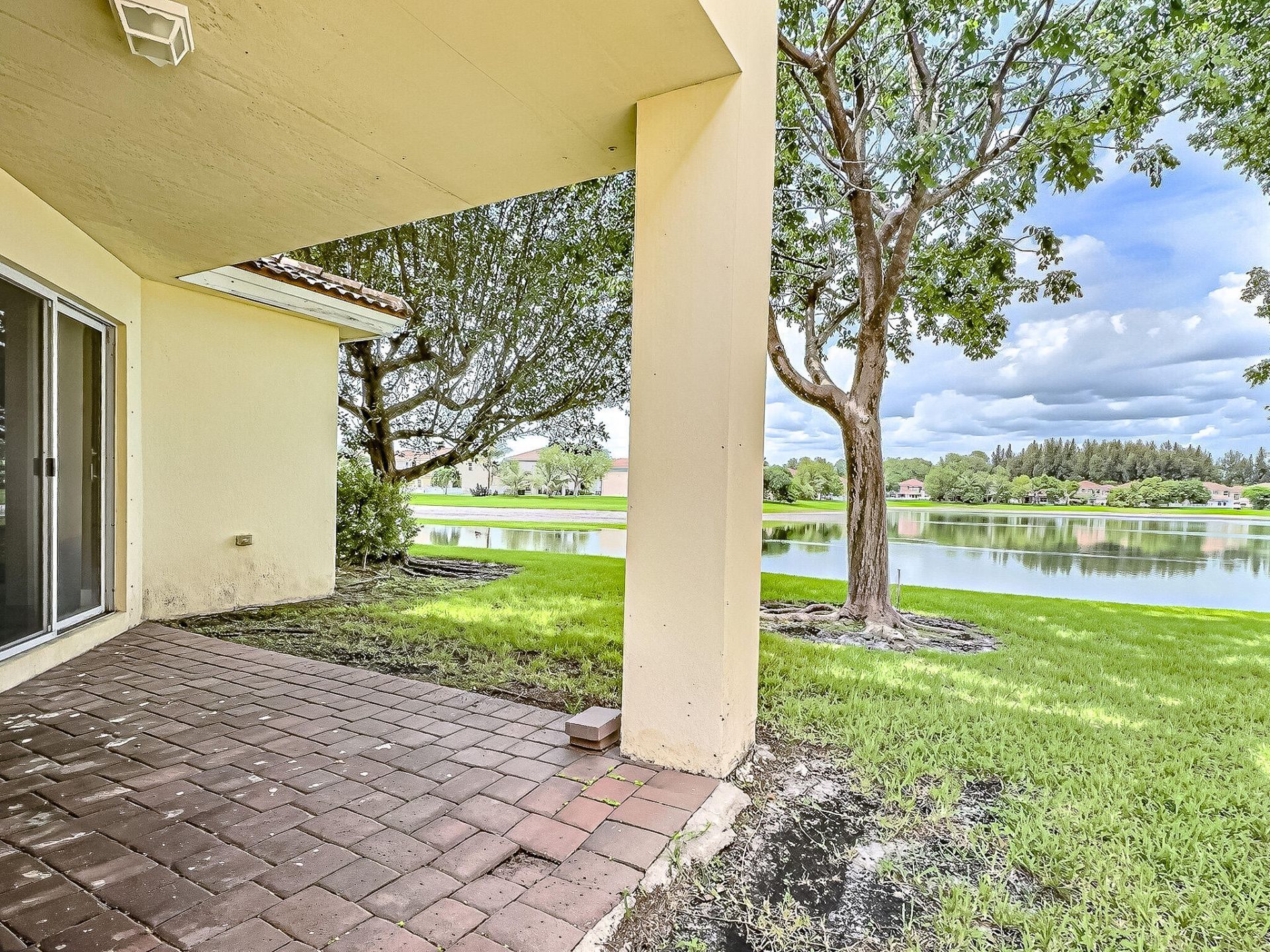 6427 Adriatic Way, West Palm Beach, FL 33413 Photo