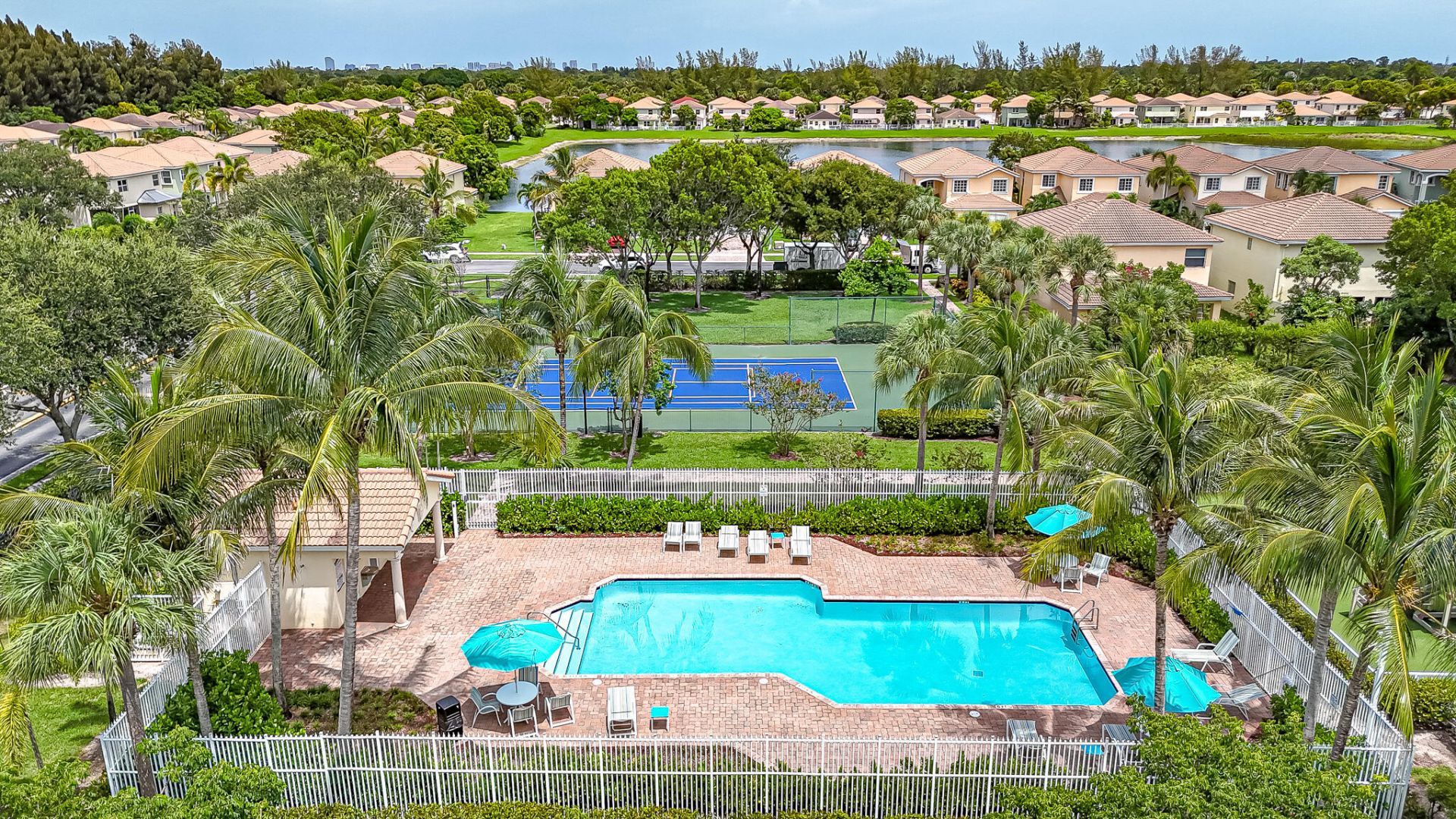 6427 Adriatic Way, West Palm Beach, FL 33413 Photo