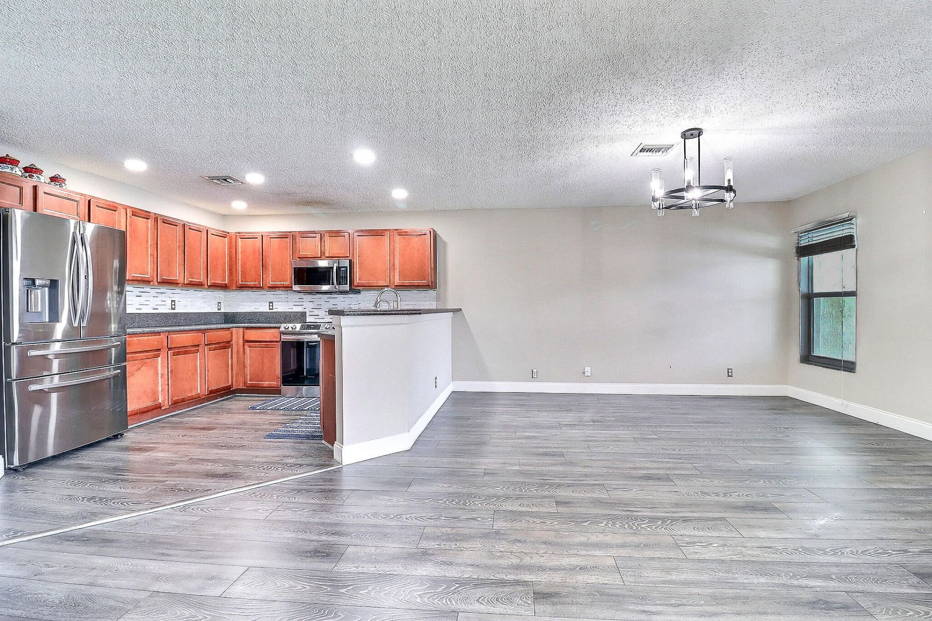 6427 Adriatic Way, West Palm Beach, FL 33413 Photo