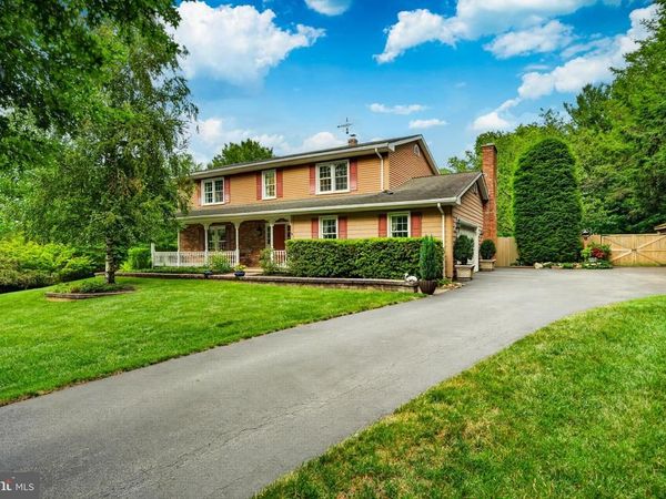 105 LAKEVIEW DRIVE, COATESVILLE, PA 19320