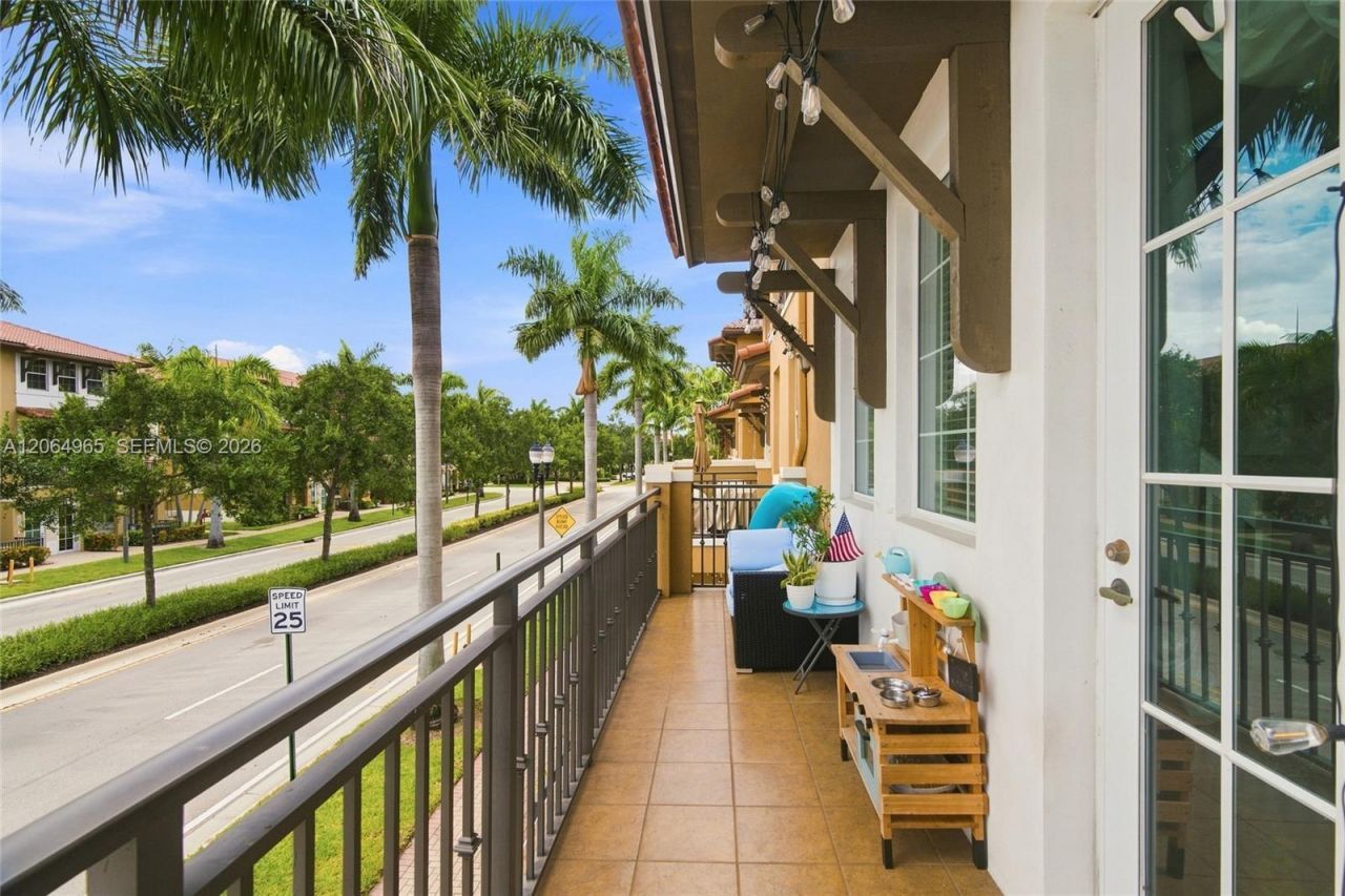 1075 SW 147 Ave , Unit 5601, Pembroke Pines, FL 33027 Photo