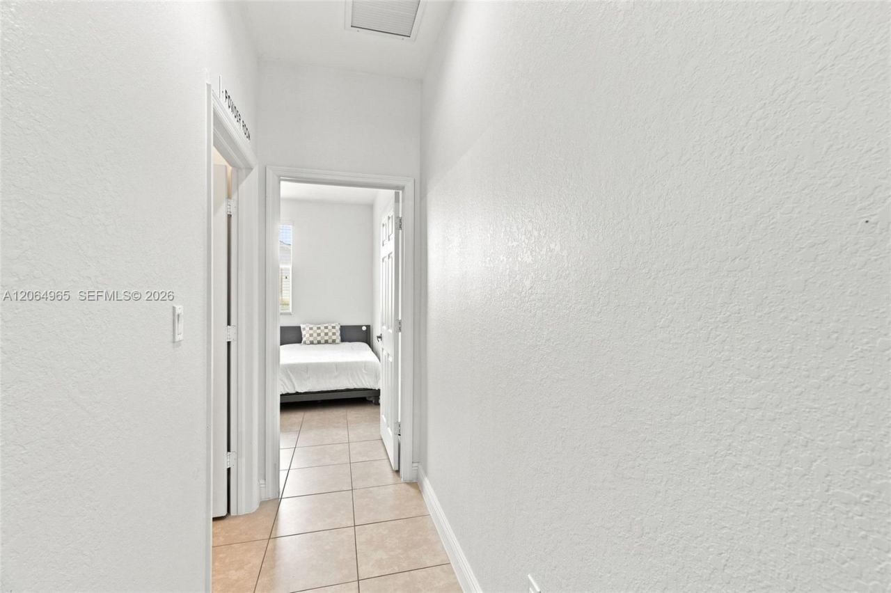 1075 SW 147 Ave , Unit 5601, Pembroke Pines, FL 33027 Photo