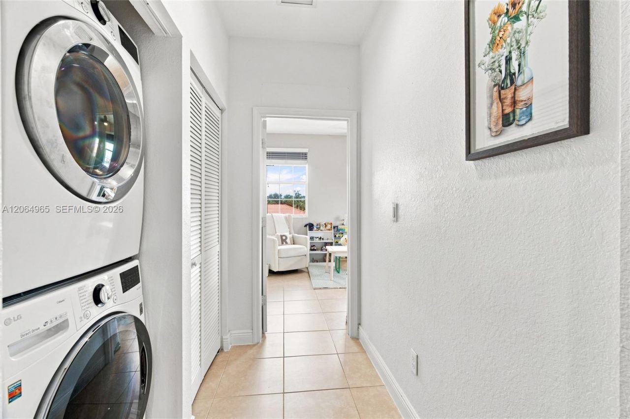 1075 SW 147 Ave , Unit 5601, Pembroke Pines, FL 33027 Photo