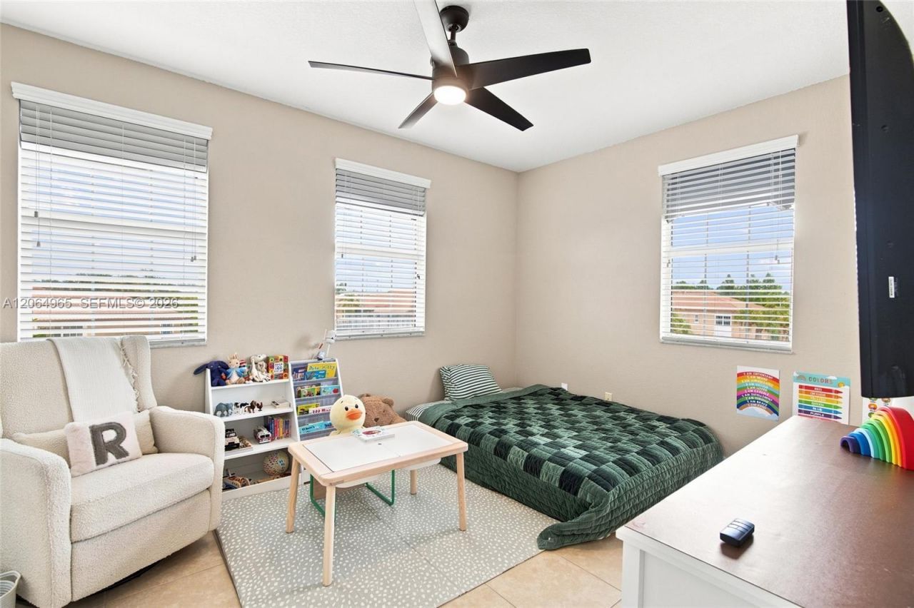1075 SW 147 Ave , Unit 5601, Pembroke Pines, FL 33027 Photo