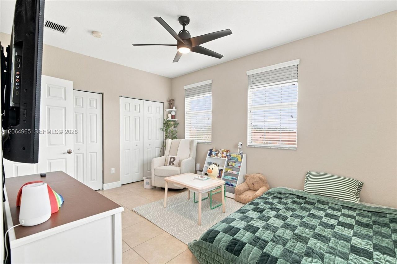 1075 SW 147 Ave , Unit 5601, Pembroke Pines, FL 33027 Photo