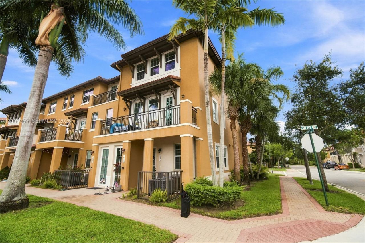1075 SW 147 Ave, Unit 5601, Pembroke Pines, FL 33027 Photo
