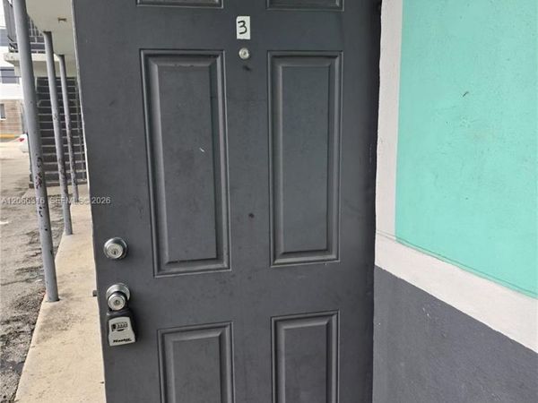 535 NW 7th St , Unit 3, Miami, FL 33136