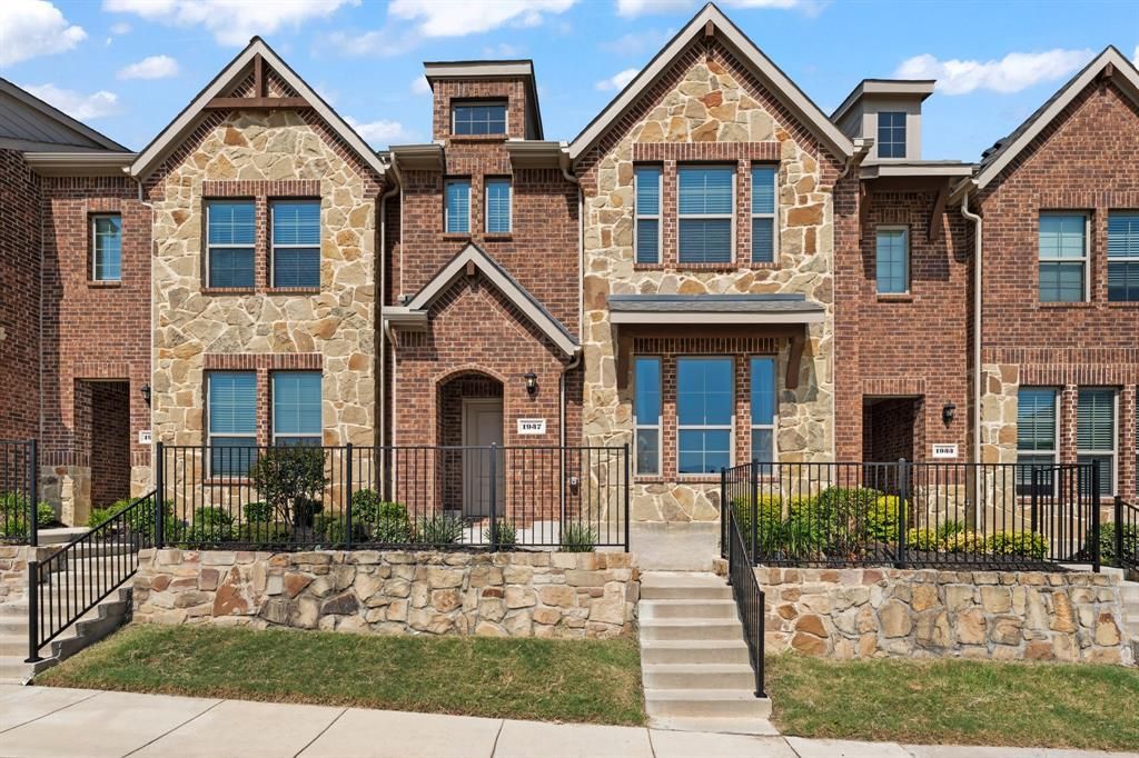 1937 Buffalo Hill Drive, Mesquite, TX 75149 Main Photo