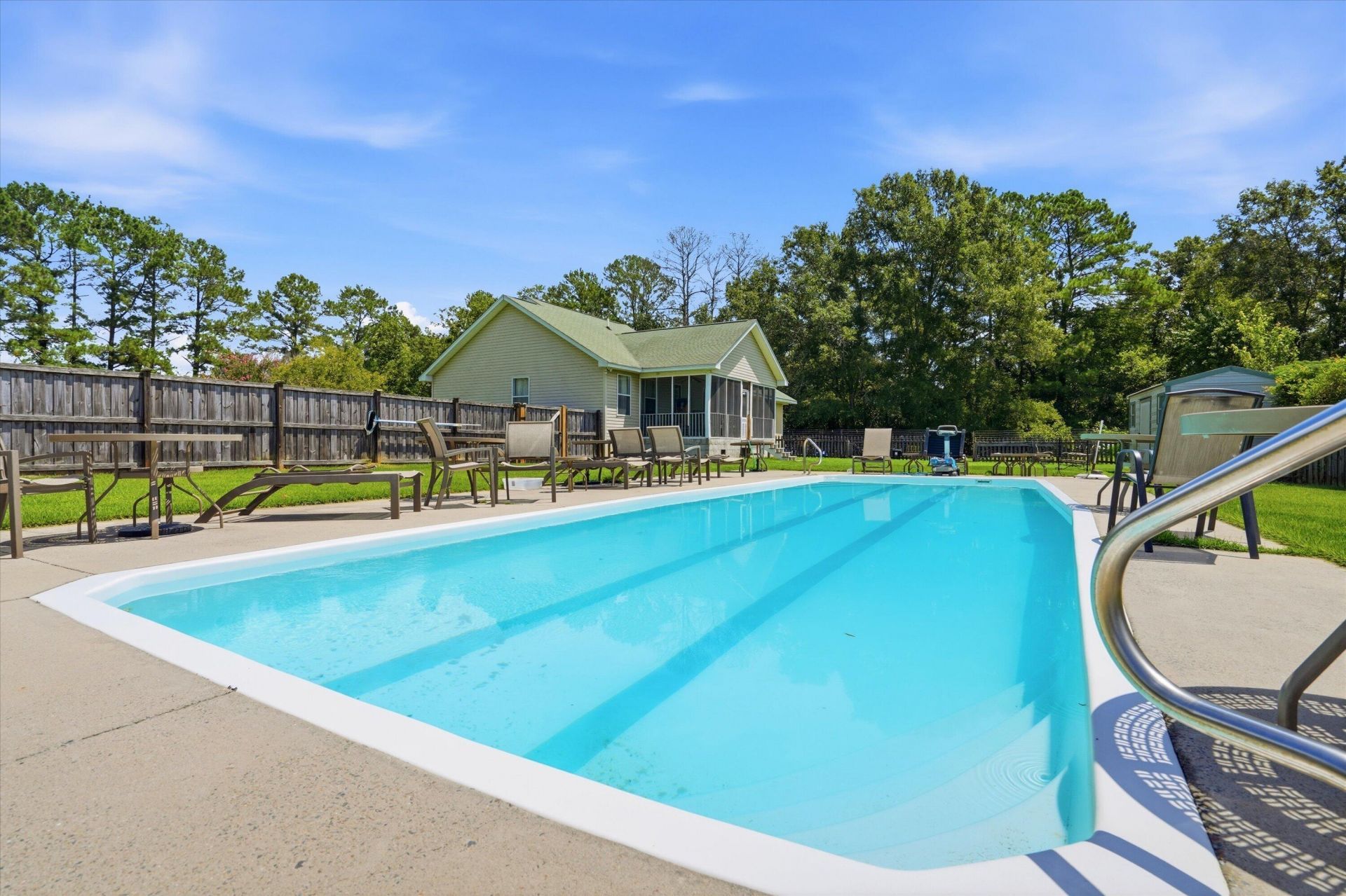 273 Campbell Road Photo 16