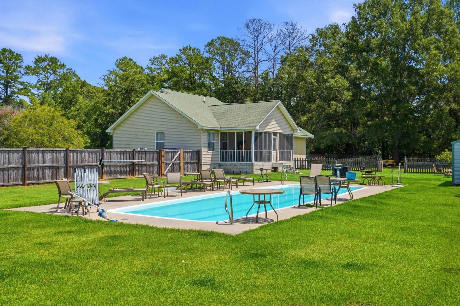 273 Campbell Road Photo 18