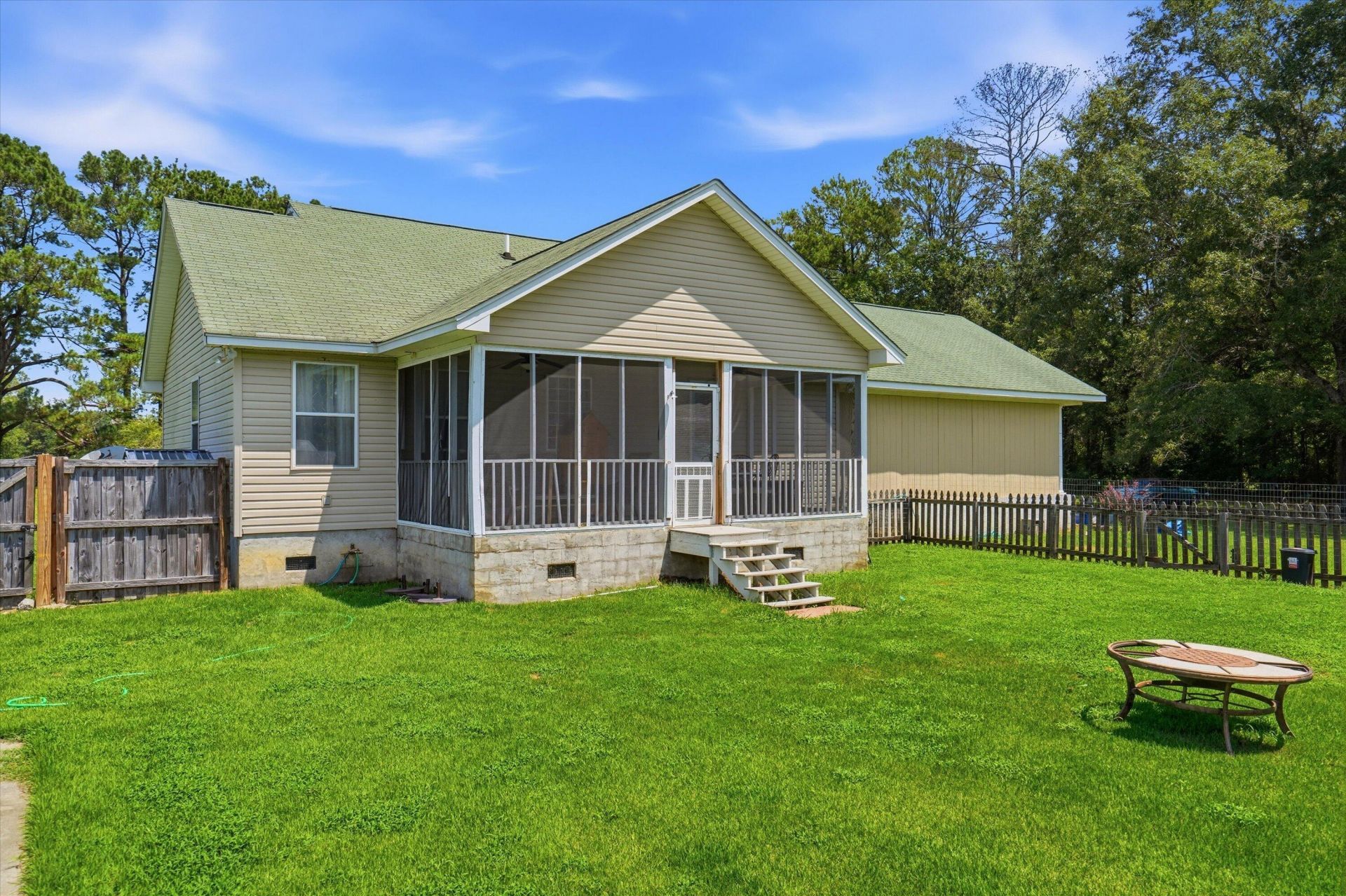 273 Campbell Road Photo 19