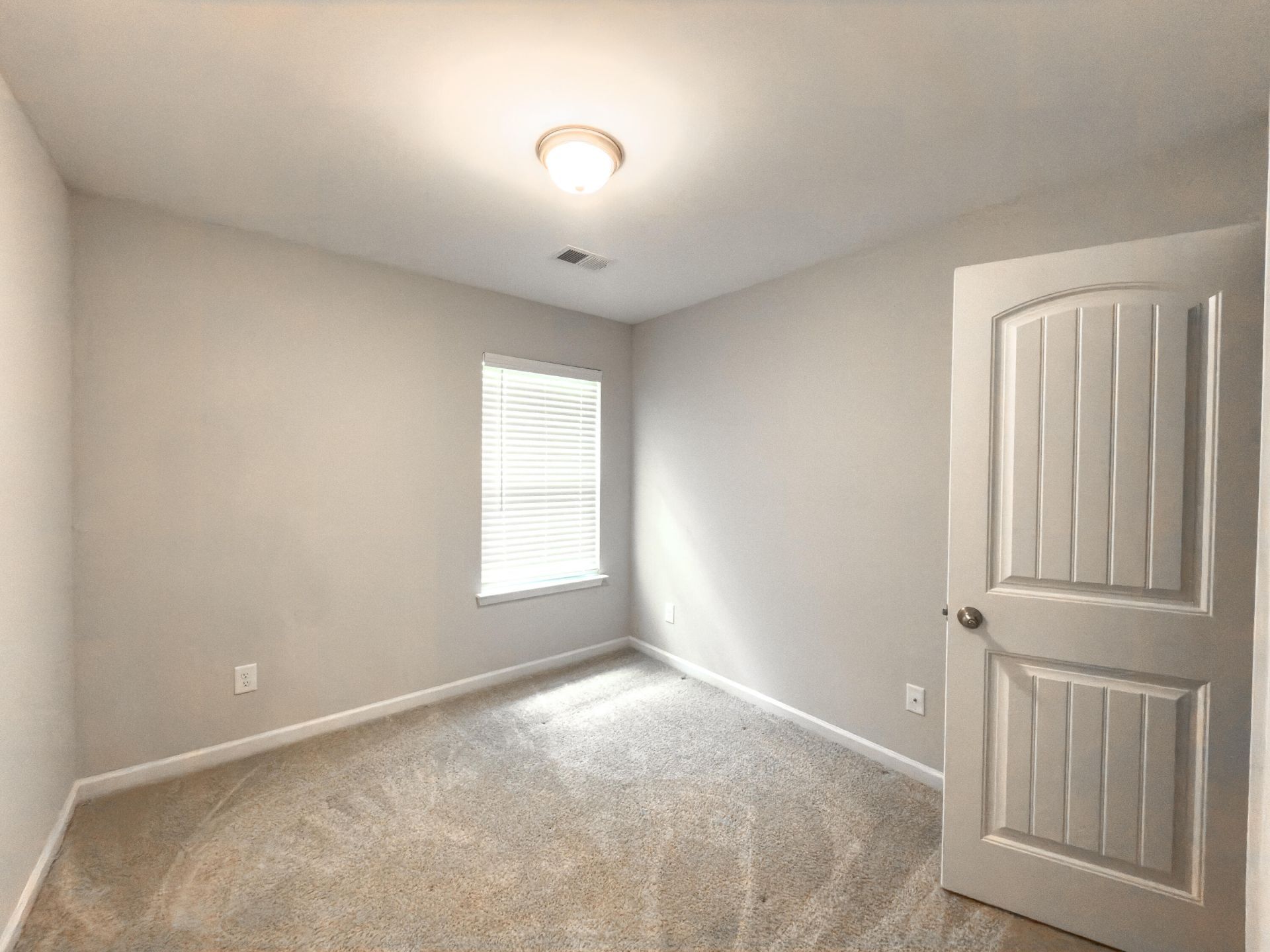 150 Buchanan Circle Photo 10