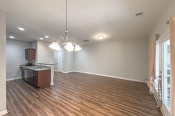 150 Buchanan Circle photo 4