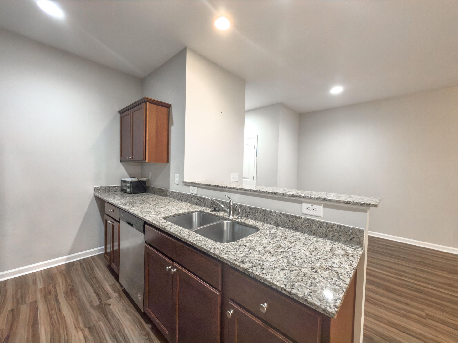 150 Buchanan Circle Photo 6