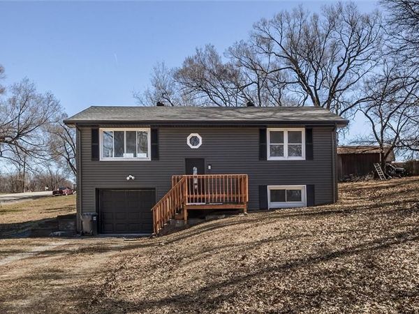 12911 NW Porter Road, Kansas City, MO 64152