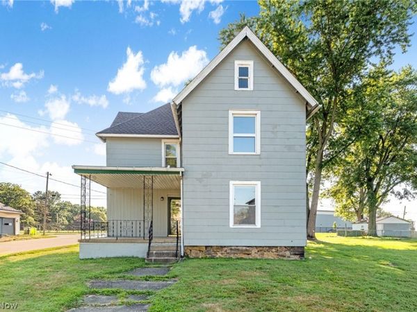 804 6th Street SW, Massillon, OH 44647