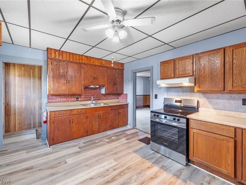 804 6th Street SW, Massillon, OH 44647 Photo 3