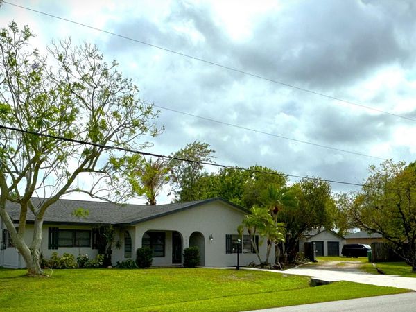 202 SW CRESCENT Avenue, Port St. Lucie, FL 34984