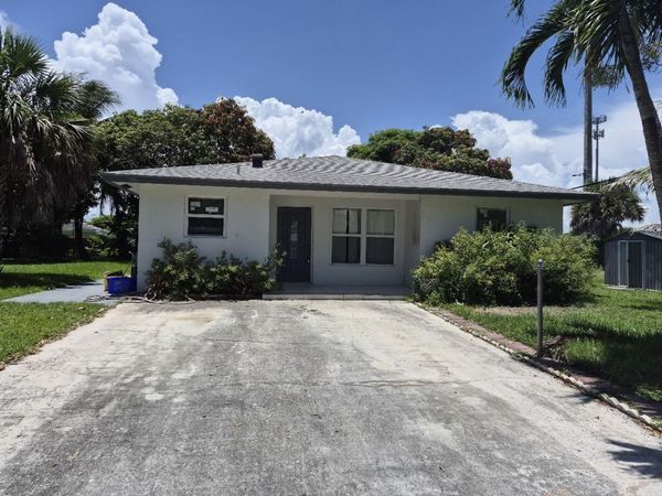 2222 NE 3RD Avenue, Delray Beach, FL 33444