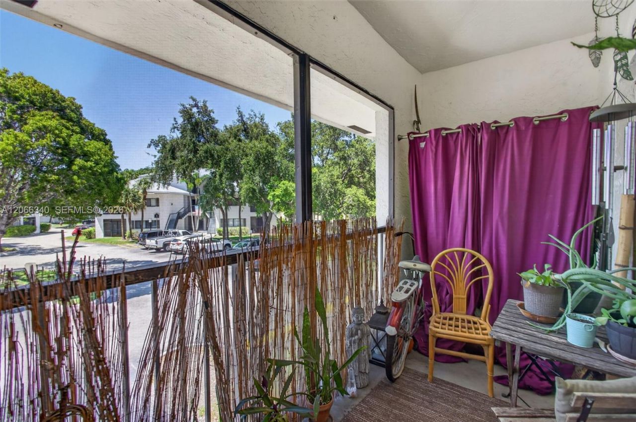 2445 SW 18th Ter, Unit 807, Fort Lauderdale, FL 33315 Photo