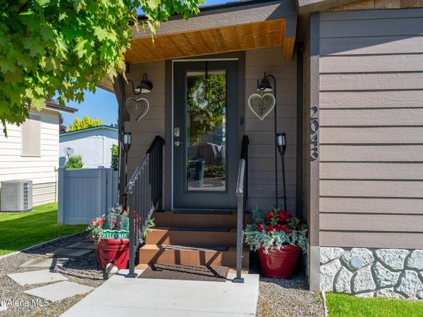 2043 W Lady Anne WAY, Post Falls, ID 83854