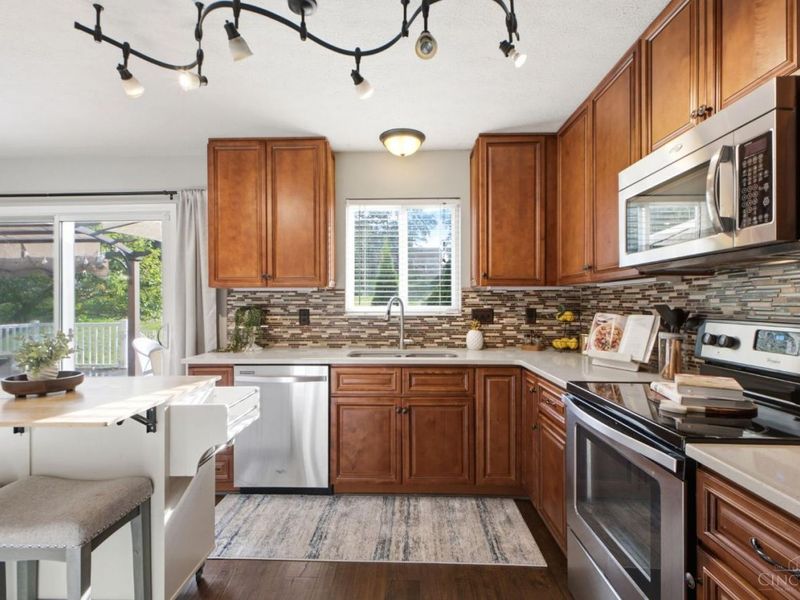 6859 Autumn Glen Drive, West Chester, OH 45069 Photo 12