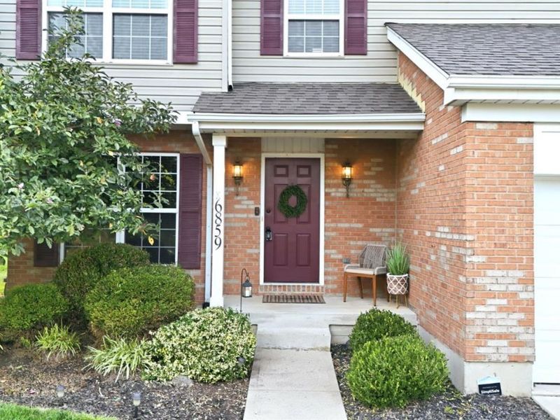 6859 Autumn Glen Drive, West Chester, OH 45069 Photo 2