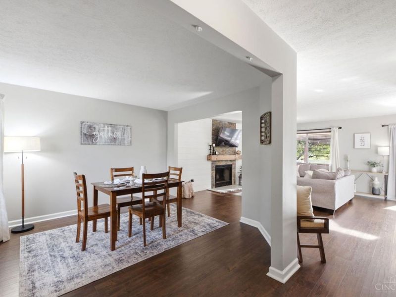 6859 Autumn Glen Drive, West Chester, OH 45069 Photo 3