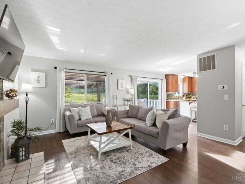 6859 Autumn Glen Drive, West Chester, OH 45069 Photo 6