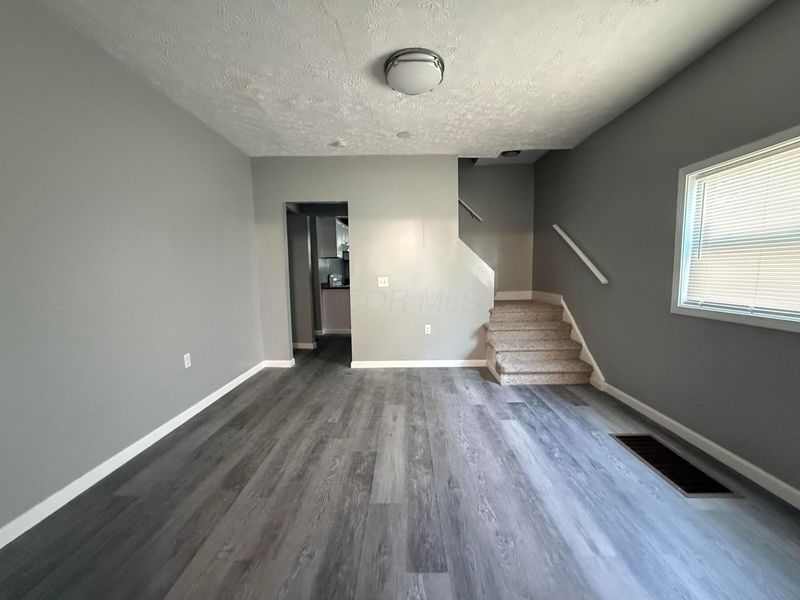 521 - 523 S Wayne Avenue, Columbus, OH 43204 Photo 3
