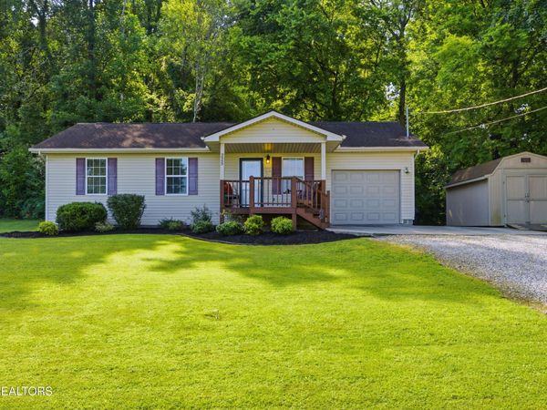 225 Freda Dale Circle, Seymour, TN 37865