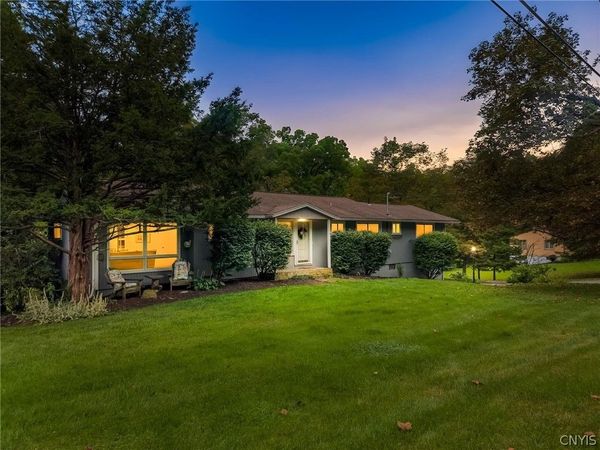 406 Churchill Lane, Fayetteville, NY 13066