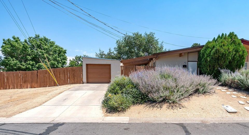 11304 Green Mountain Street, Reno, NV 89506 Photo