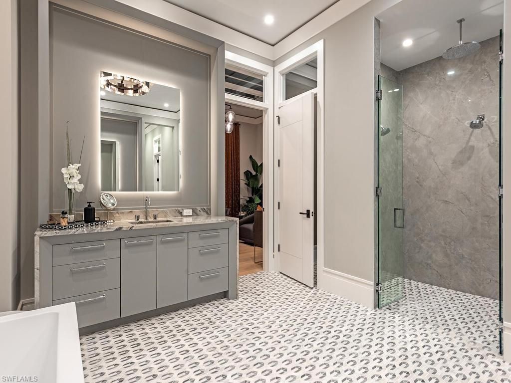 405 Neapolitan Way , Naples, FL 34103 Photo