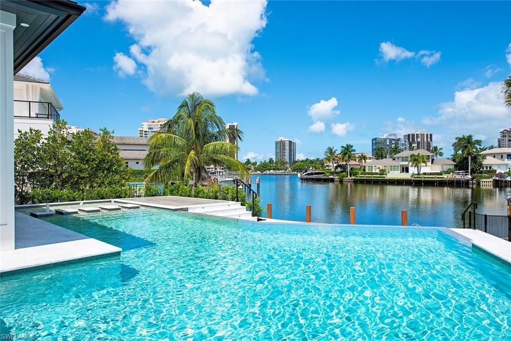 405 Neapolitan Way , Naples, FL 34103 Photo